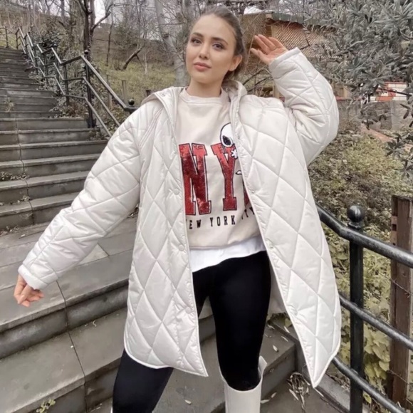 Zara Jackets \u0026 Coats | Zara Nwt Oversized Quilted Puffer Coat Bloggers Favorite Large Ecru | Color: Cream/Gray | Size: L | Pm-89713975's Closet